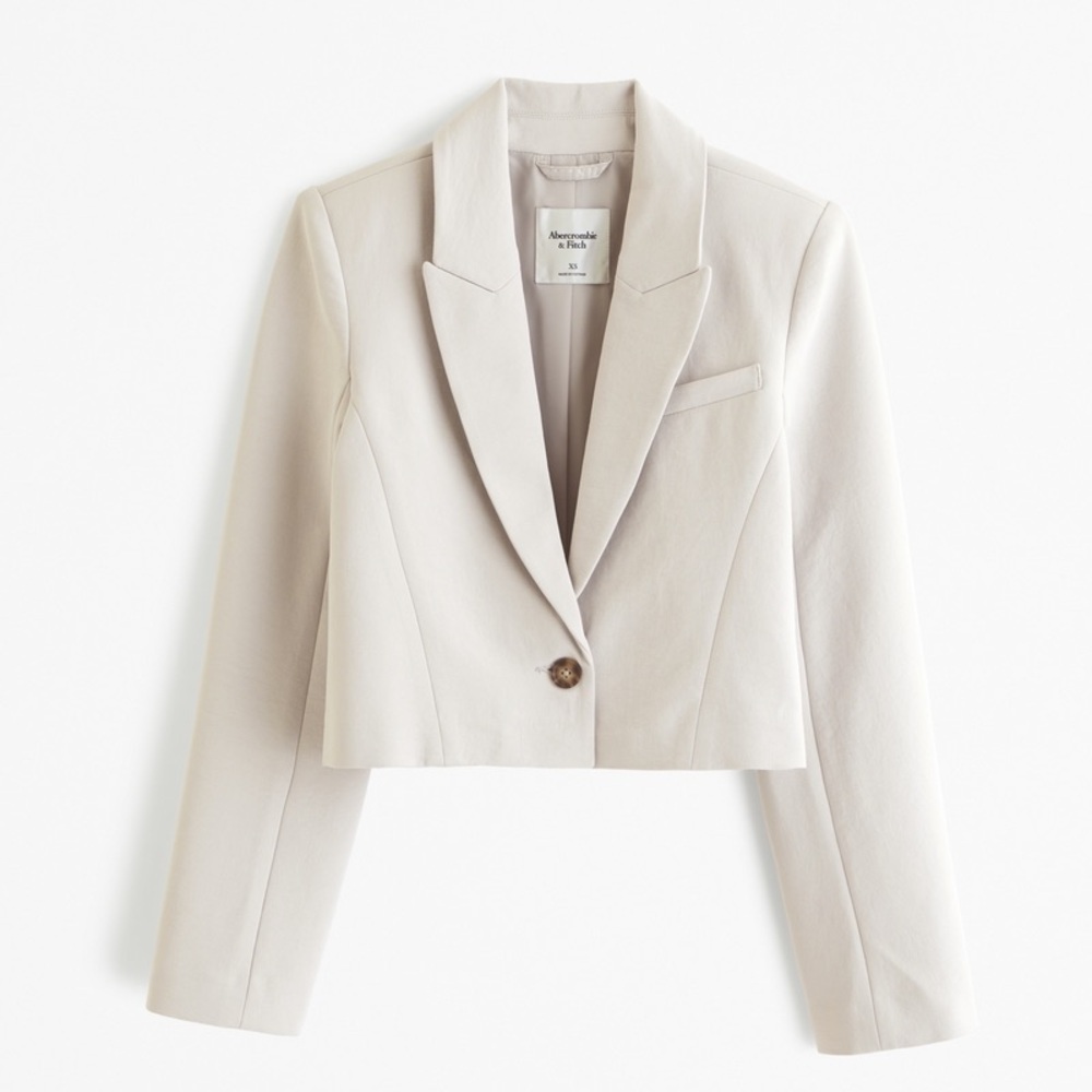 NWT - Abercrombie & Fitch A&F Premium Crepe Cropped Blazer - Cream - size XS
